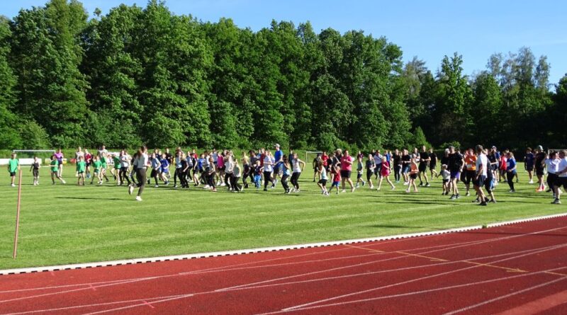 18. Lauf mit Herz: Bei bestem Wetter für den guten Zweck unterwegs